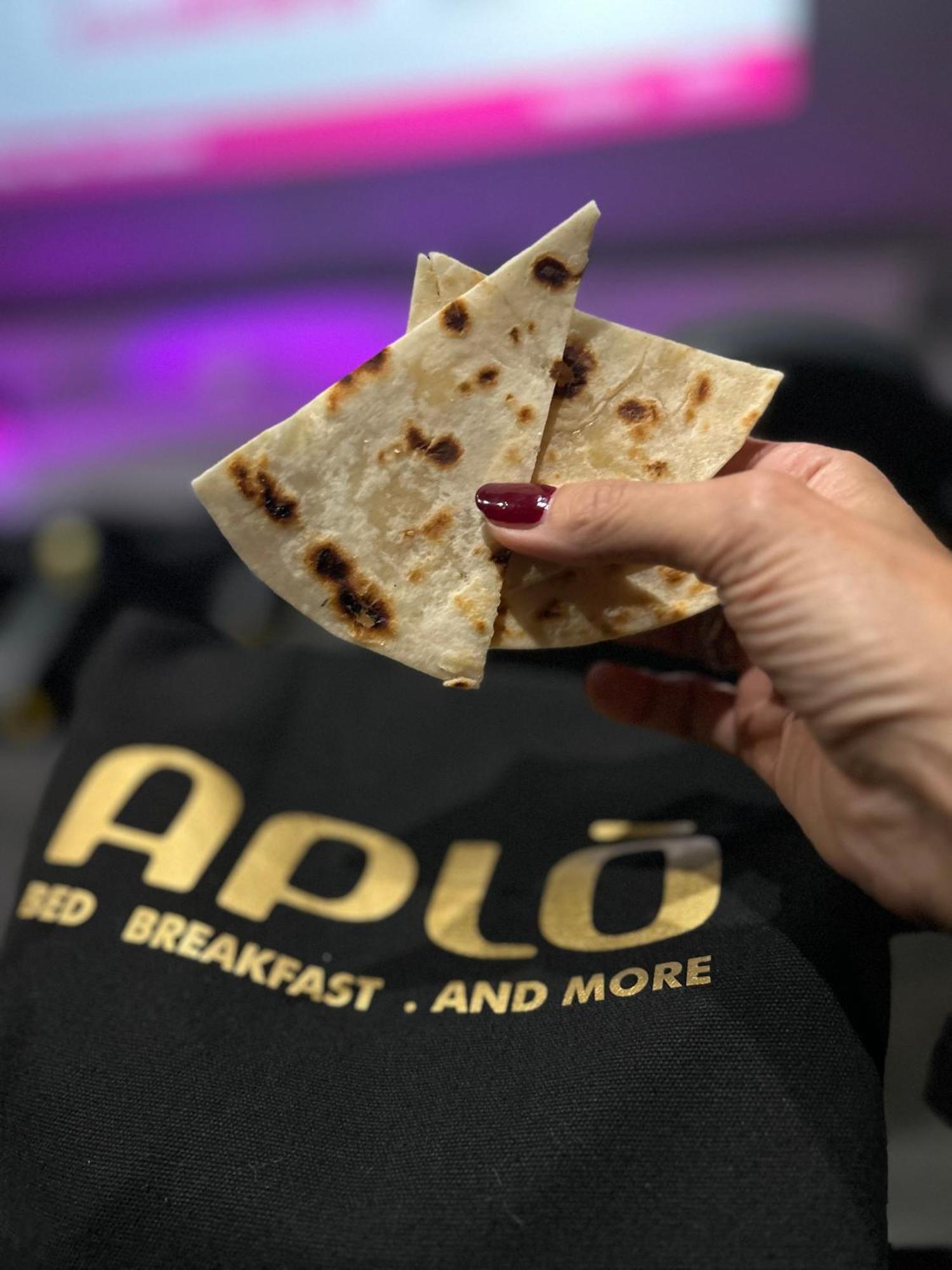 Hotel Aplo - Breakfast Experience 체르비아 외부 사진