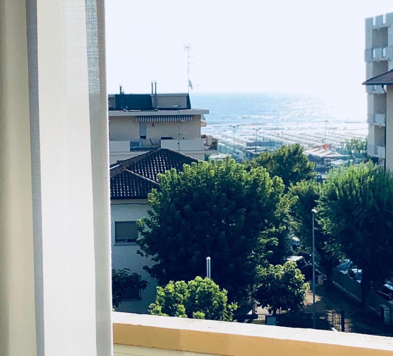 Hotel Aplo - Breakfast Experience 체르비아 외부 사진