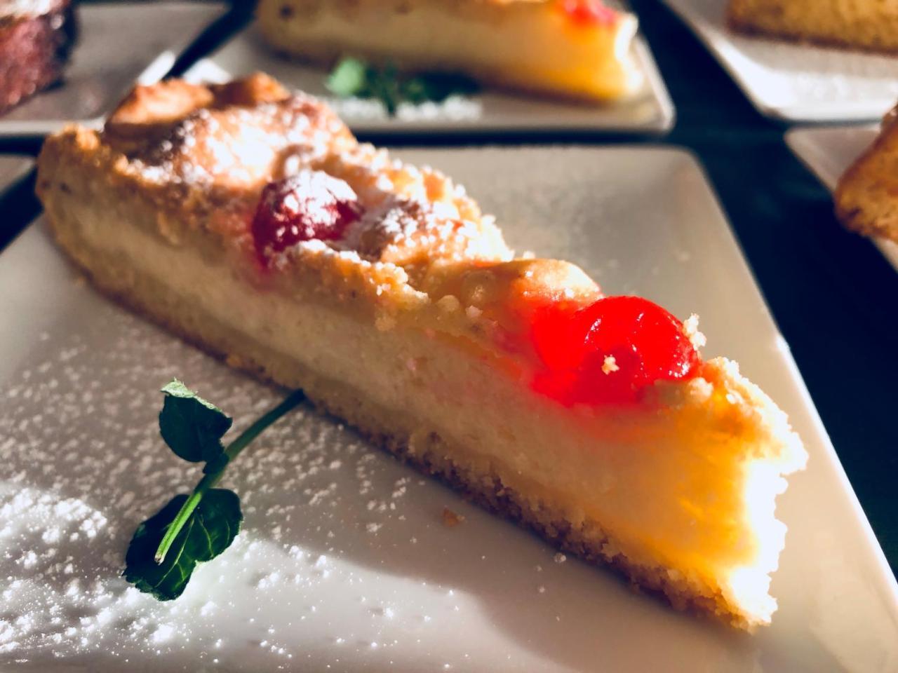 Hotel Aplo - Breakfast Experience 체르비아 외부 사진