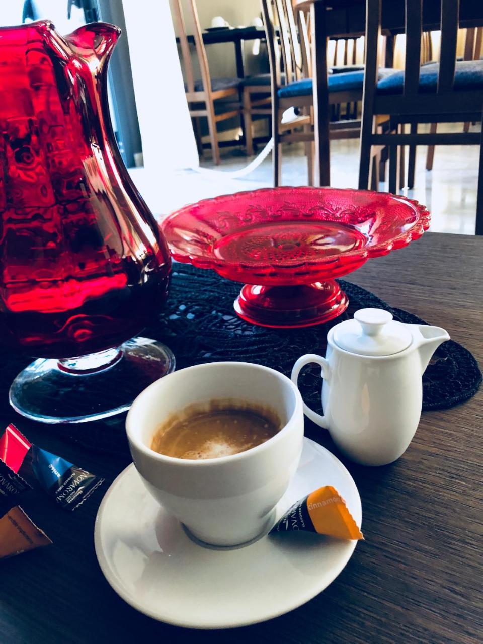 Hotel Aplo - Breakfast Experience 체르비아 외부 사진